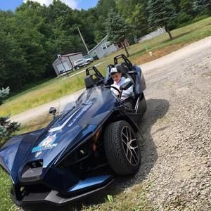 Meet your Posher, Dominic